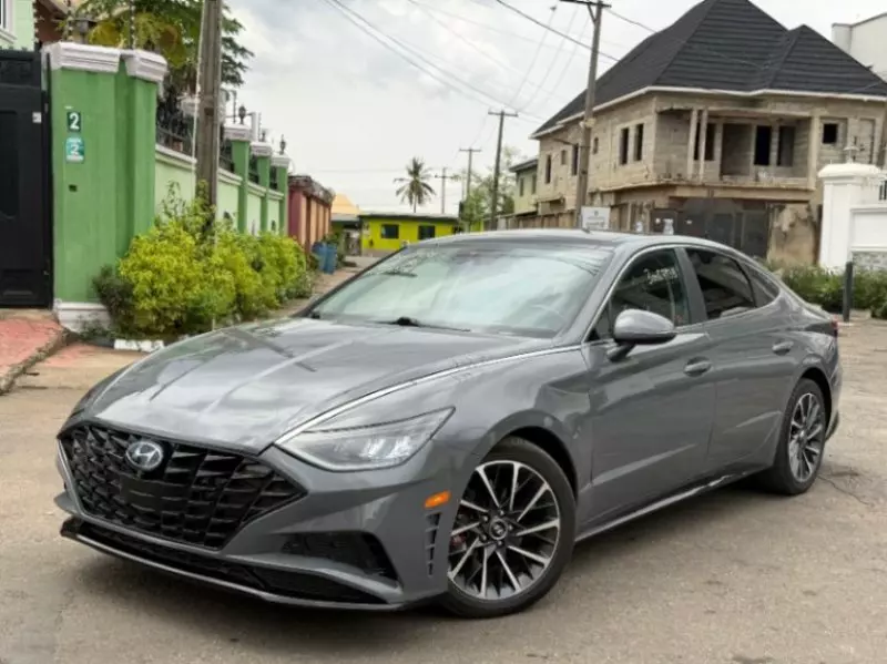 Hyundai Sonata   - 2020