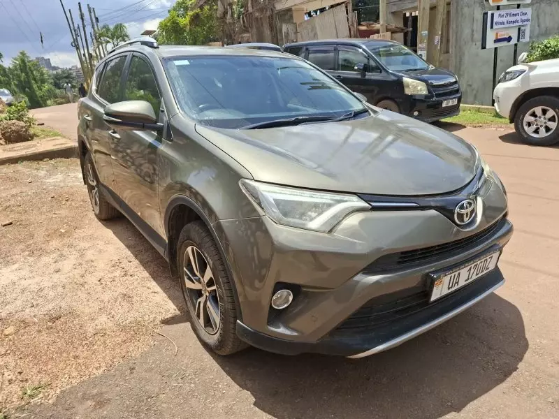 Toyota RAV 4   - 2018