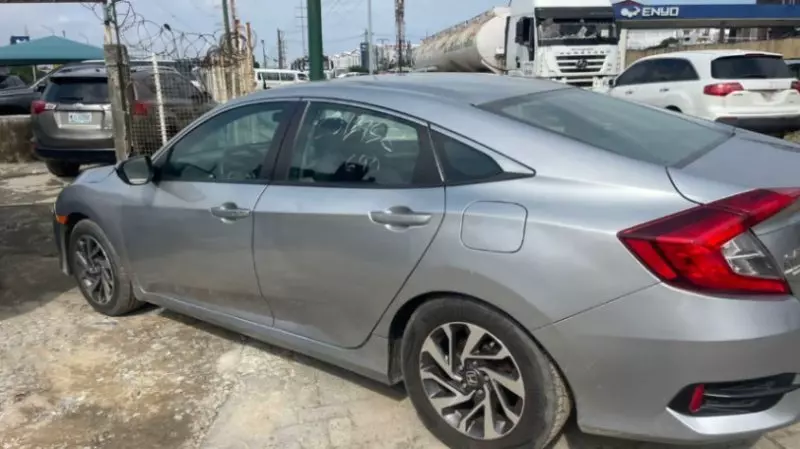 Honda Civic   - 2017