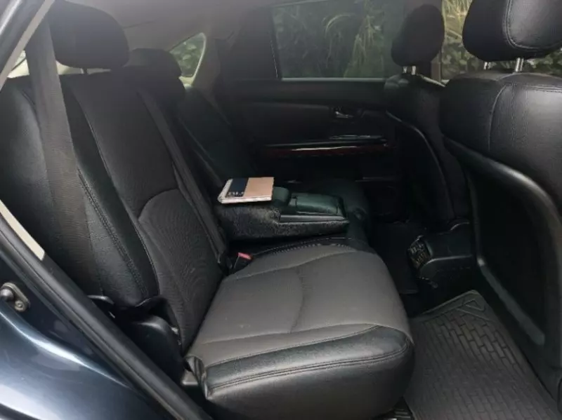 Toyota Harrier   - 2017