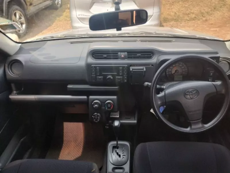 Toyota Probox    - 2017