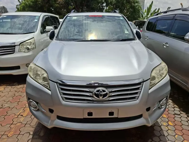 Toyota Vanguard    - 2011