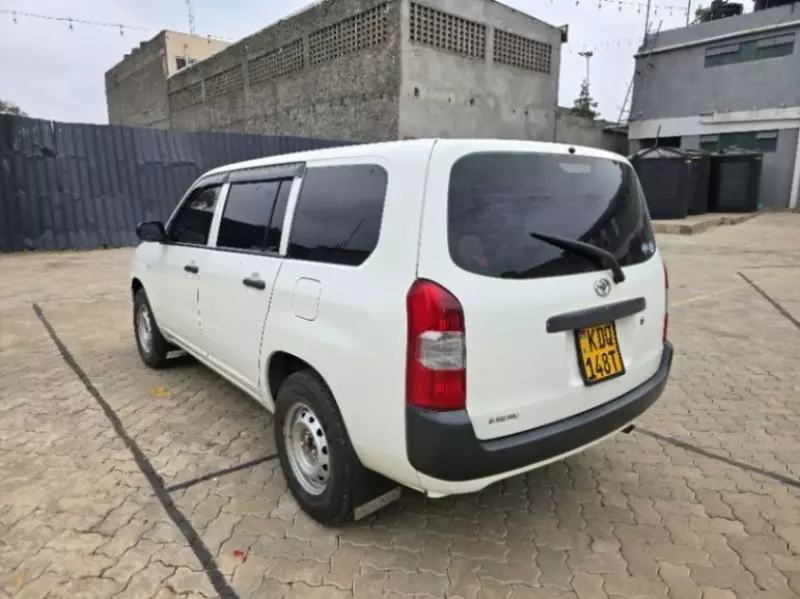 Toyota Probox    - 2017