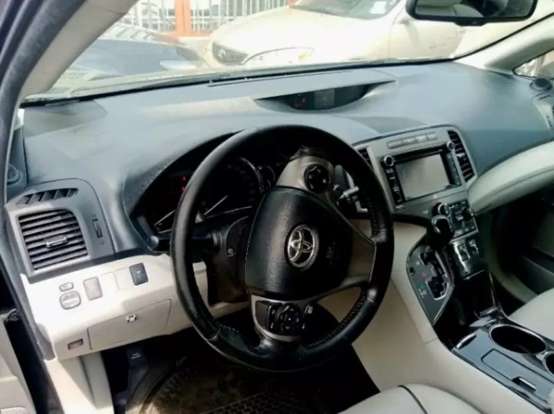 Toyota Venza   - 2013