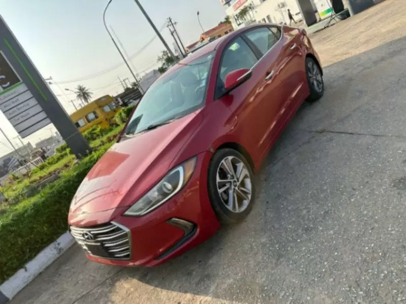 Hyundai Elantra   - 2017