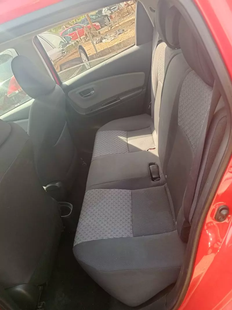 Toyota Yaris   - 2015