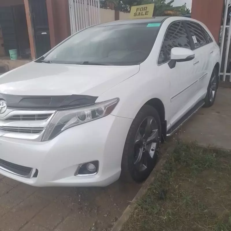 Toyota Venza   - 2010