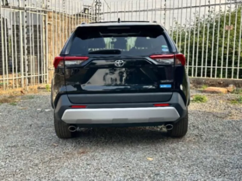 Toyota RAV4   - 2014