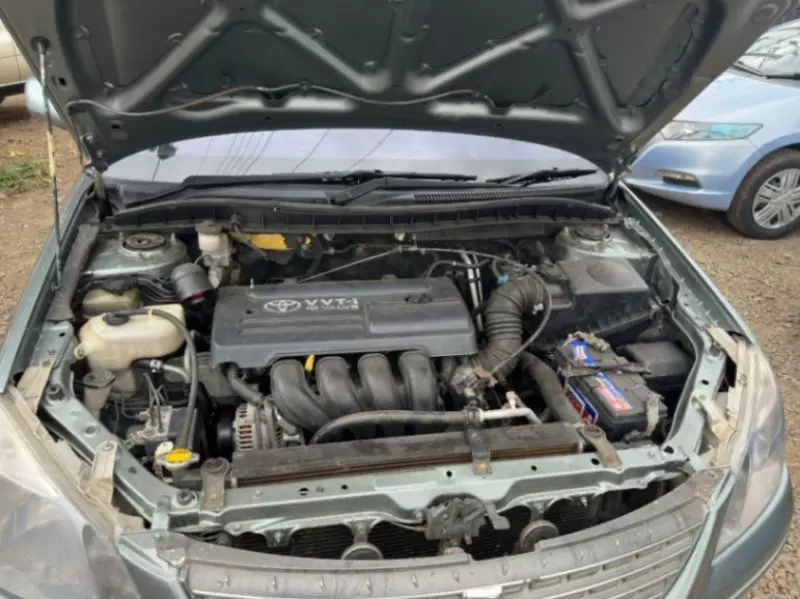 Toyota Premio    - 2004