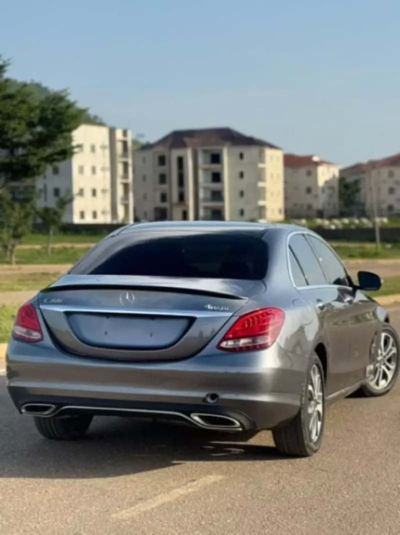 Mercedes-Benz C 300   - 2018