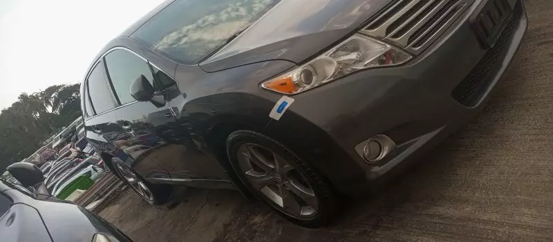 Toyota Venza   - 2011
