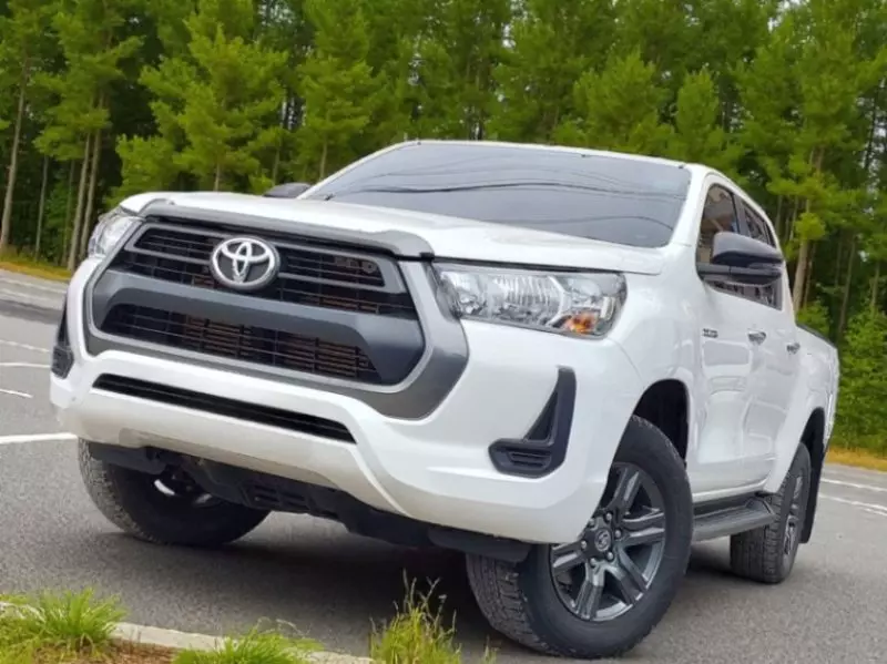 Toyota Hilux   - 2022