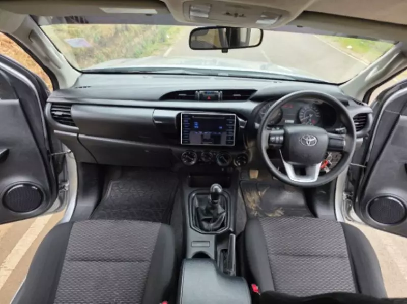Toyota Hilux   - 2018