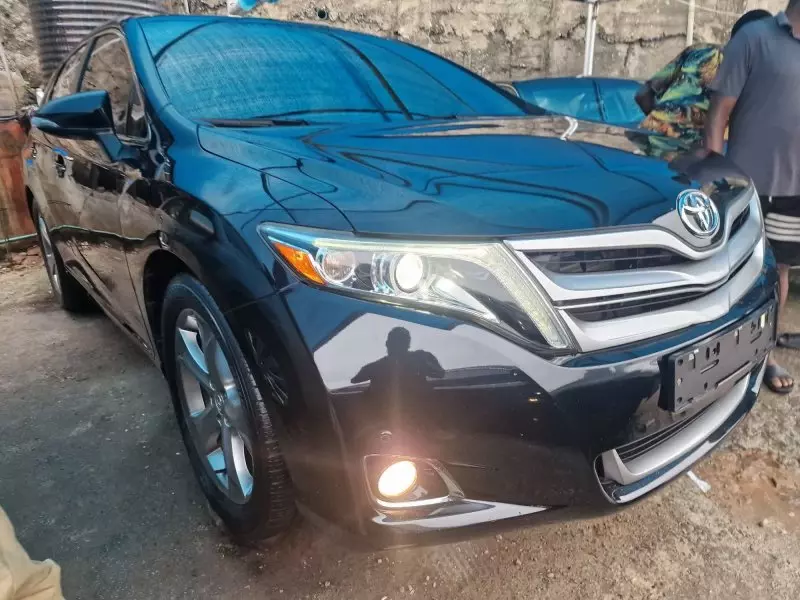 Toyota Venza   - 2013