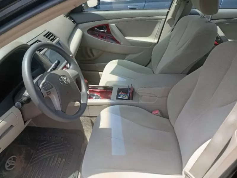 Toyota Camry   - 2011