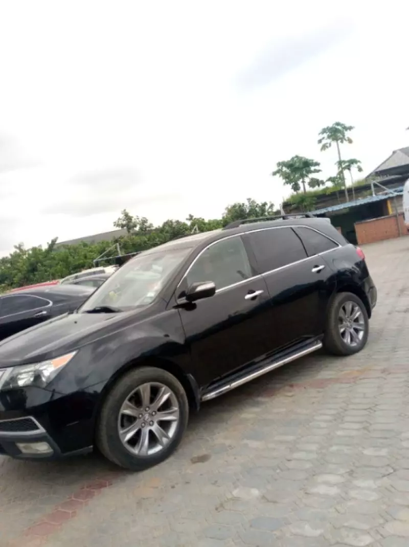 Acura MDX   - 2011