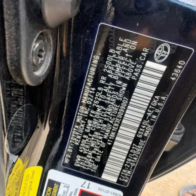 Toyota Avalon - 2014