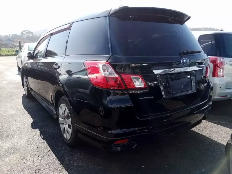 Subaru Exiga    - 2009