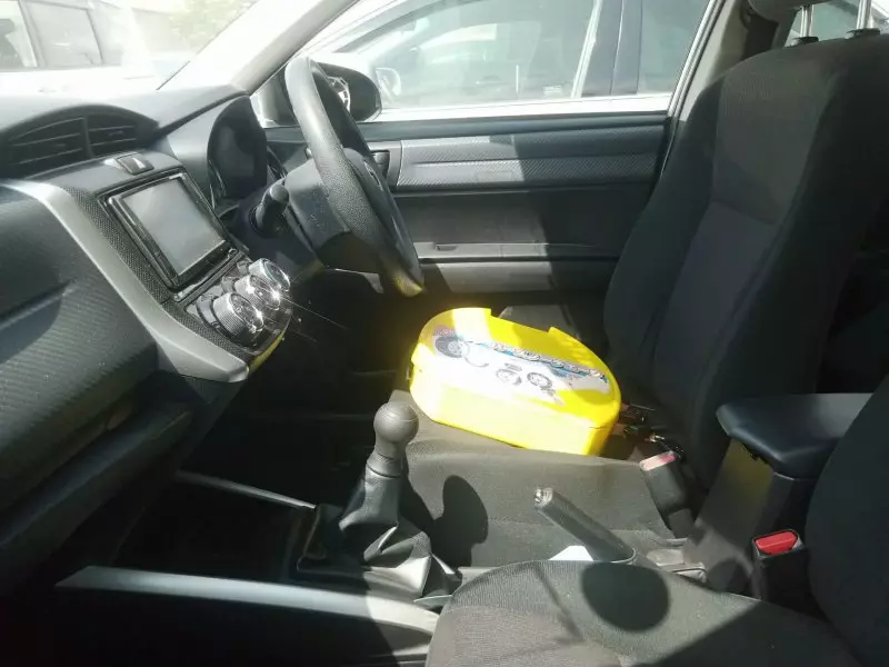 Toyota Fielder    - 2012