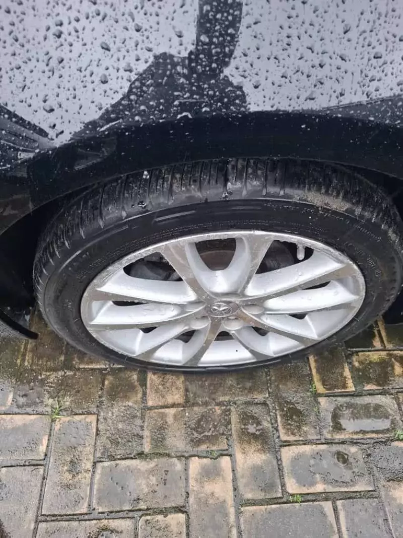 Toyota Avalon   - 2014