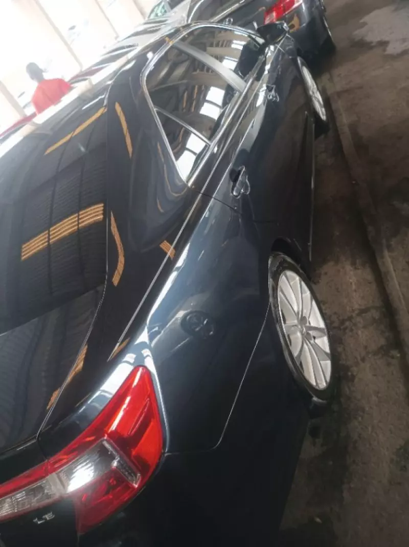 Toyota Camry   - 2014