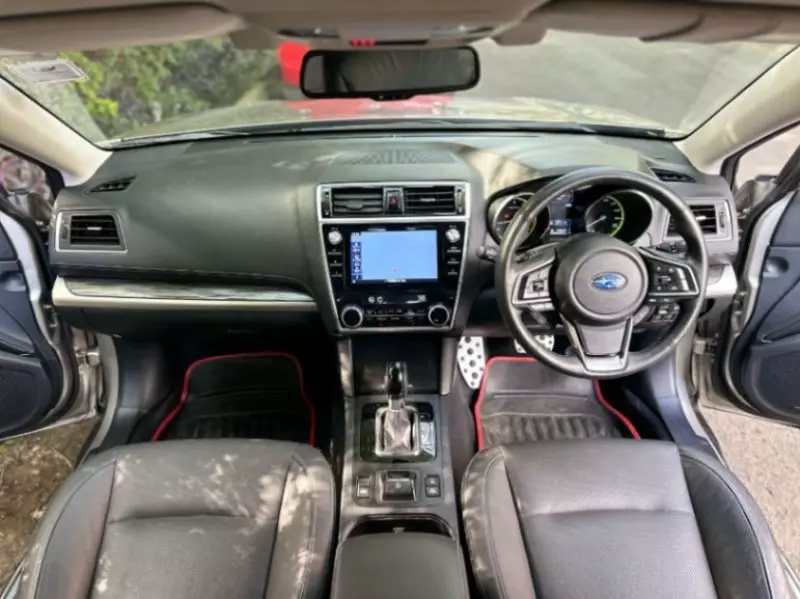 Subaru Outback   - 2018