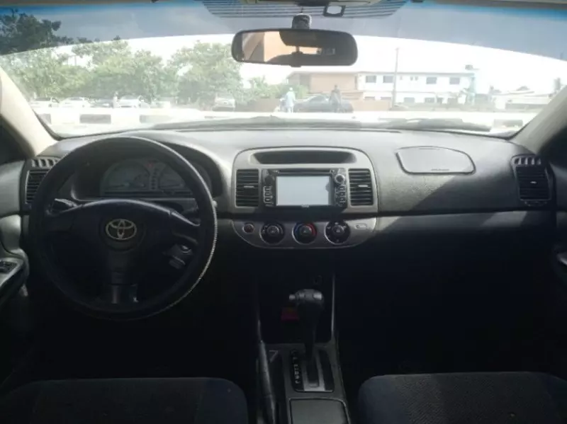 Toyota Camry   - 2002