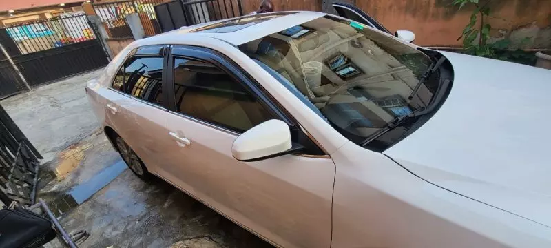 Toyota Camry   - 2014