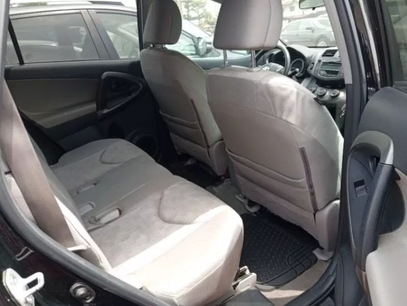 Toyota RAV4   - 2010