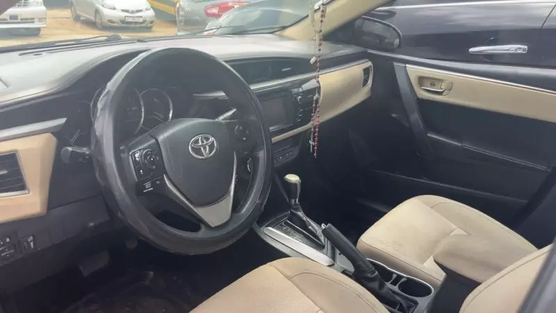Toyota Corolla   - 2014