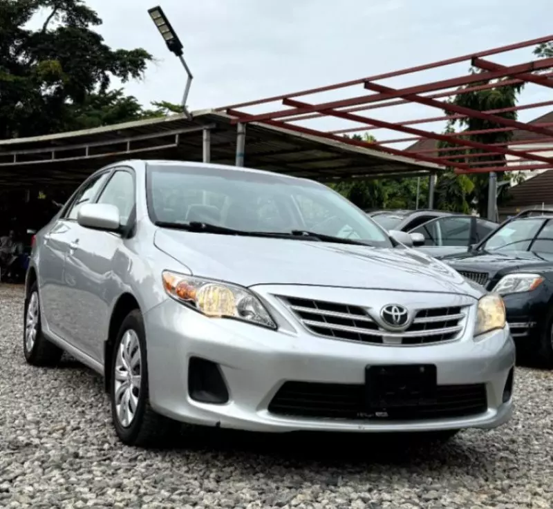 Toyota Corolla   - 2013