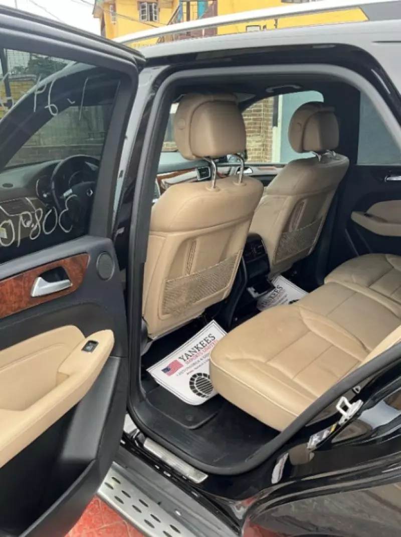 Mercedes-Benz ML 550   - 2014