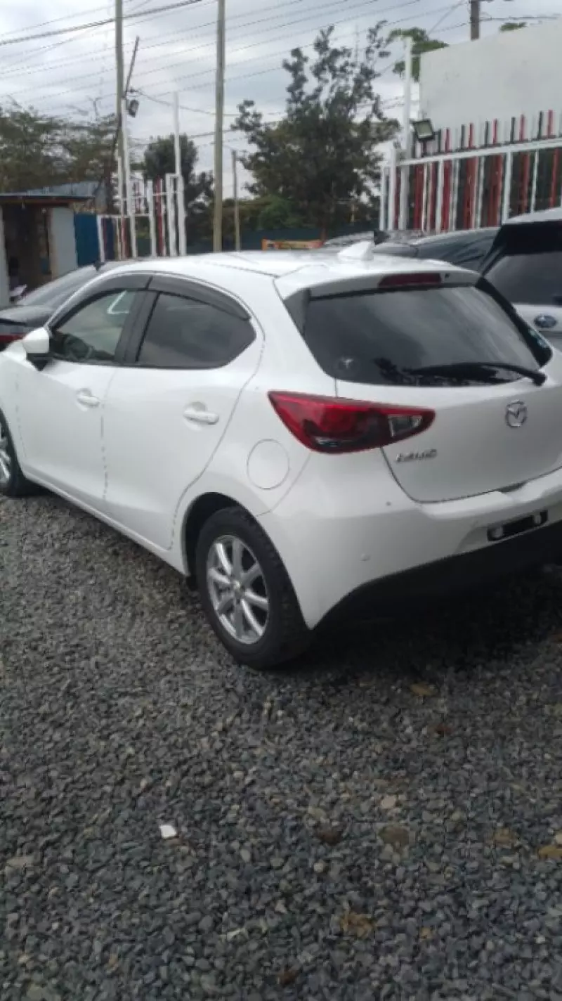 Mazda Demio   - 2018
