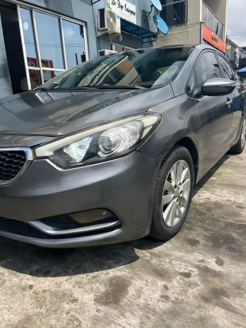 KIA cerato