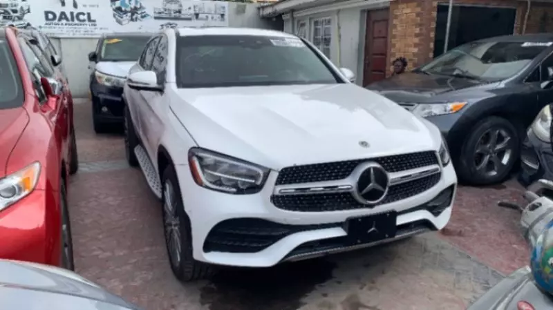 Mercedes-Benz GLE 300 - 2021