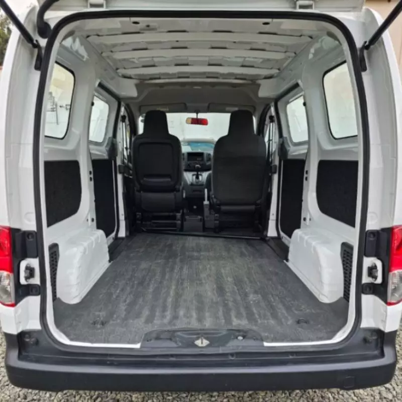 Nissan NV200   - 2019