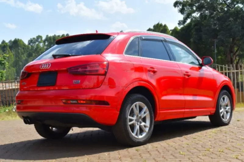 Audi Q3   - 2016