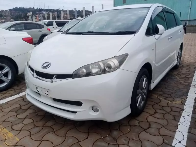 Toyota Wish   - 2012