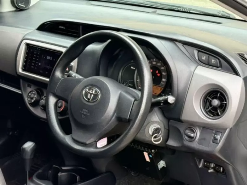Toyota Vitz   - 2016