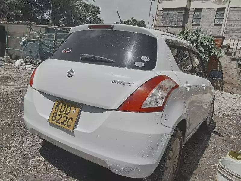 SUZUKI Swift   - 2015