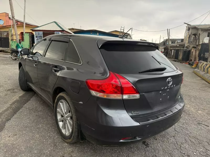 Toyota Venza   - 2010