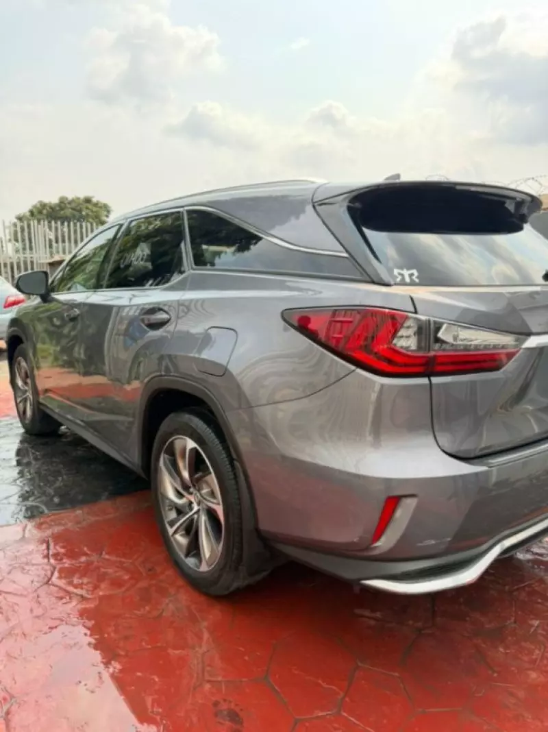 Lexus RX   - 2018