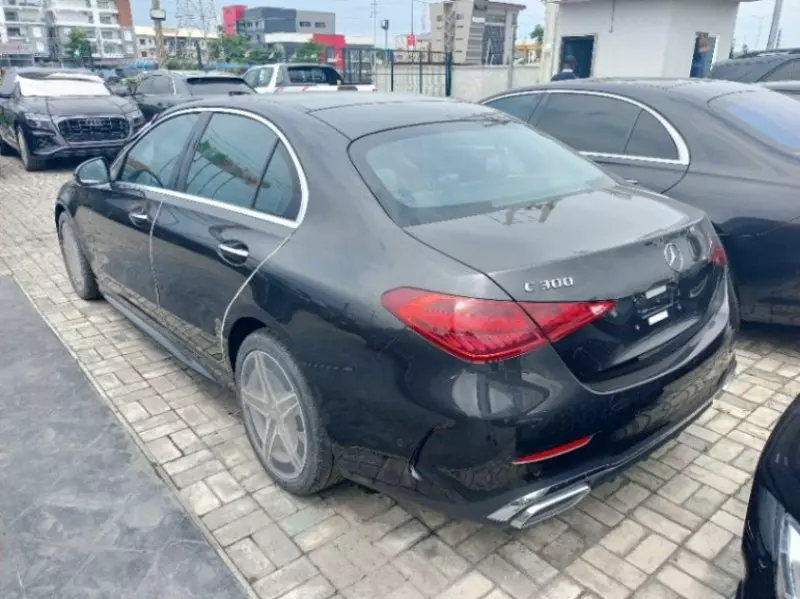 Mercedes-Benz C 300   - 2022