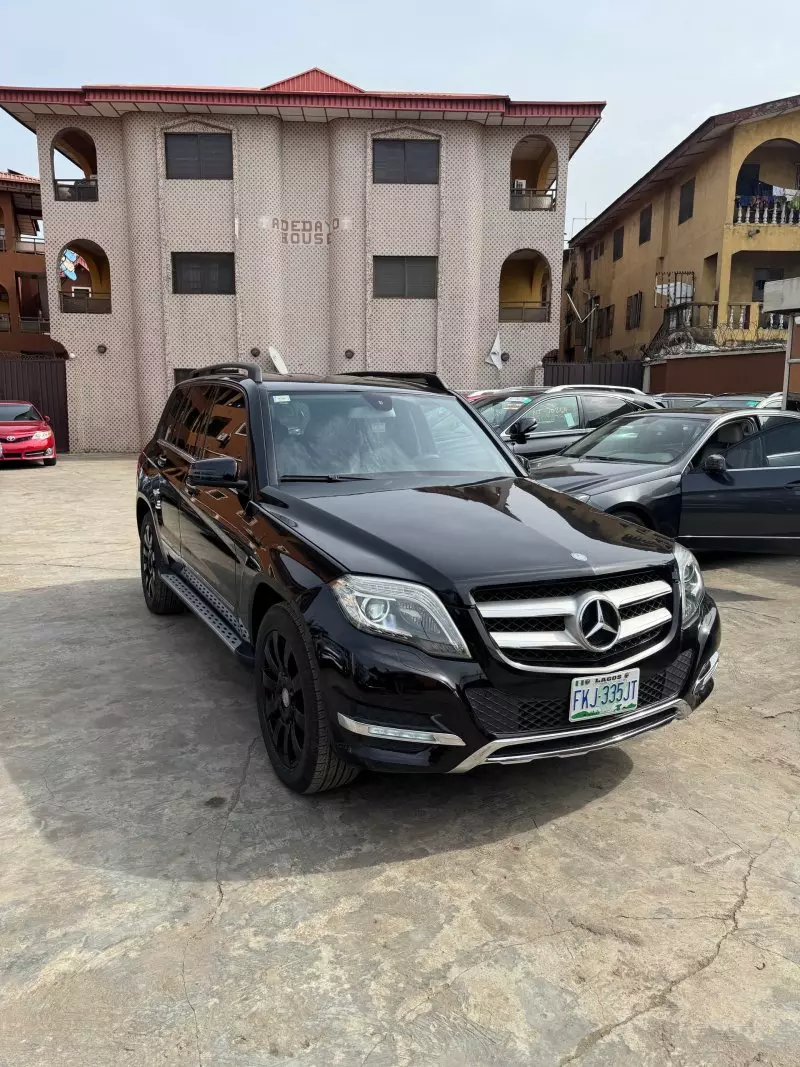 Mercedes-Benz GLK 350   - 2010