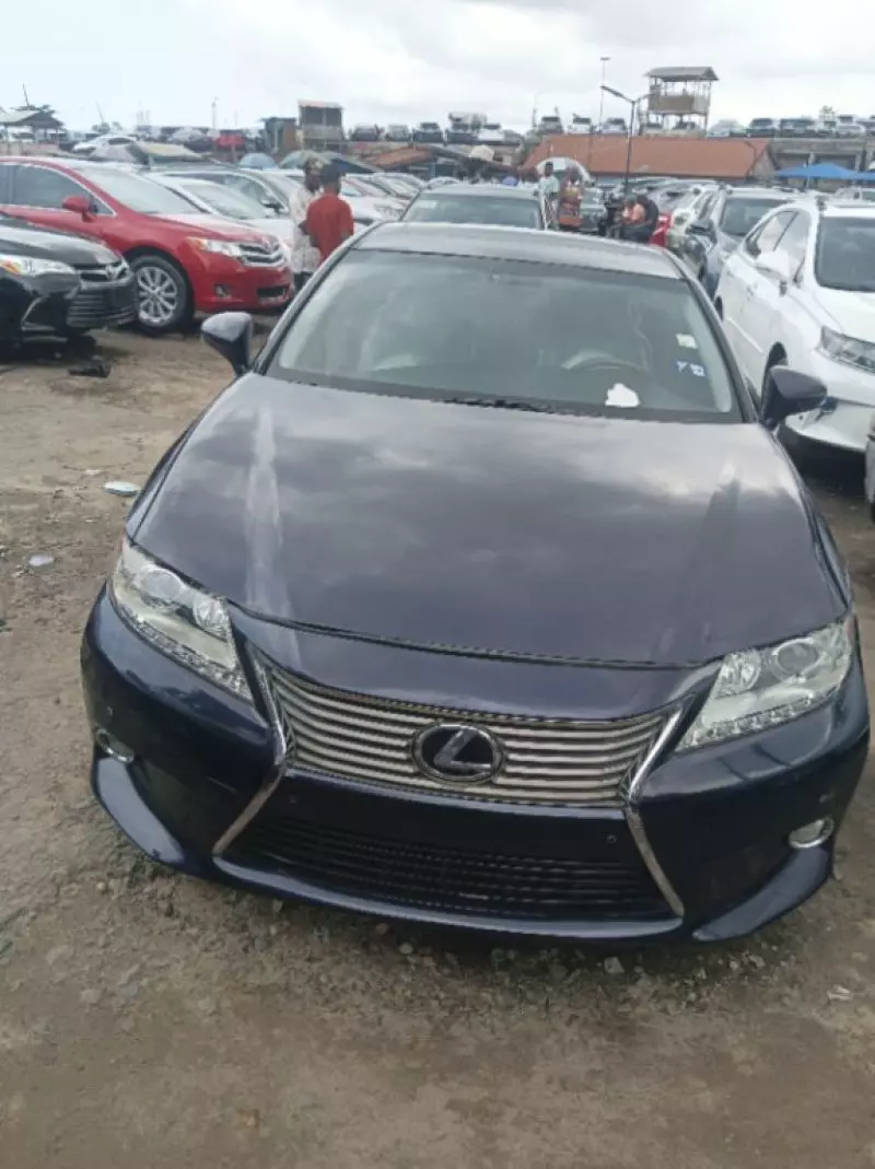 Lexus ES 350   - 2013