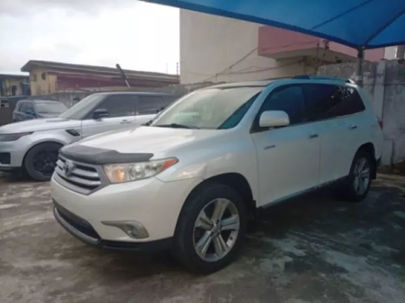 Toyota Highlander - 2013