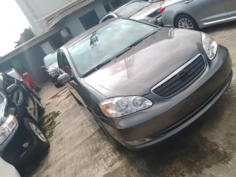 Toyota Corolla   - 2007