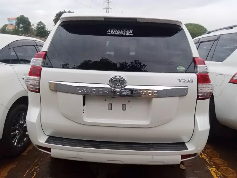 Toyota Landcruiser Prado   - 2017