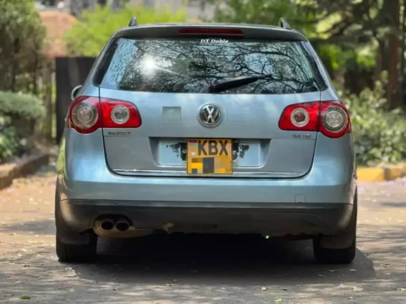 Volkswagen Passat   - 2007