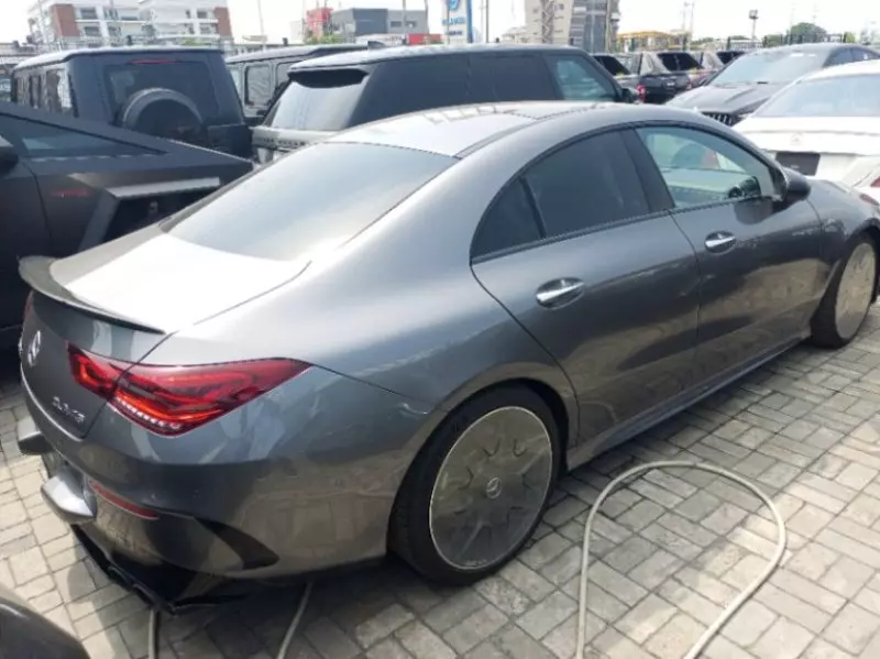 Mercedes-Benz CLA 45 AMG